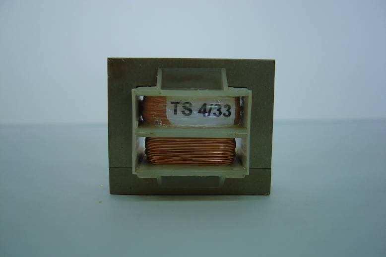 Transformator TS     4/33 (9V 0.3A)